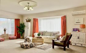 Huge 3Br Cosy House For Family And Business, Ultra-Fast Wi-Fi , Close To Chartwell Mall